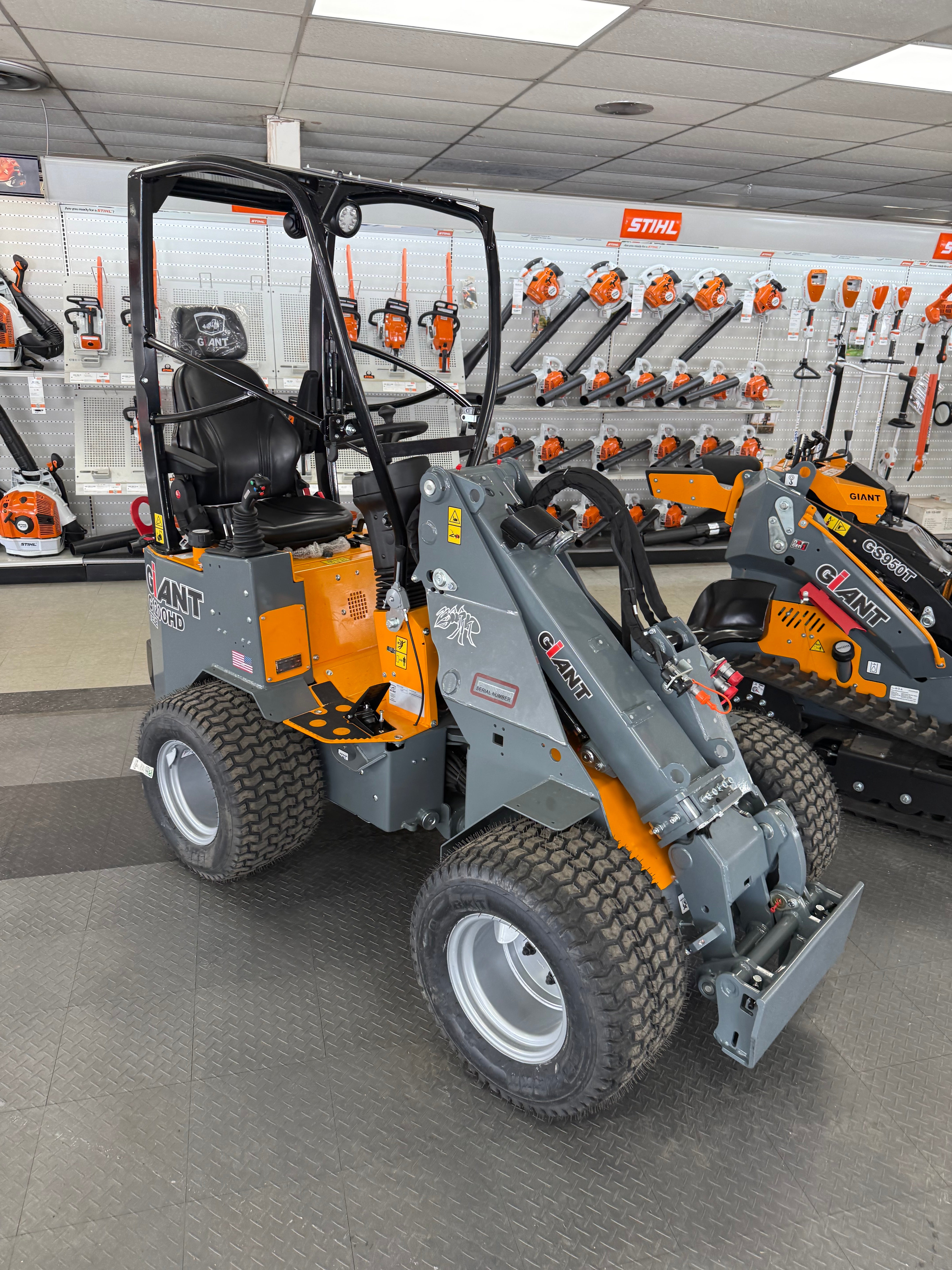 Giant G1200 Tele Mini Wheel Loader