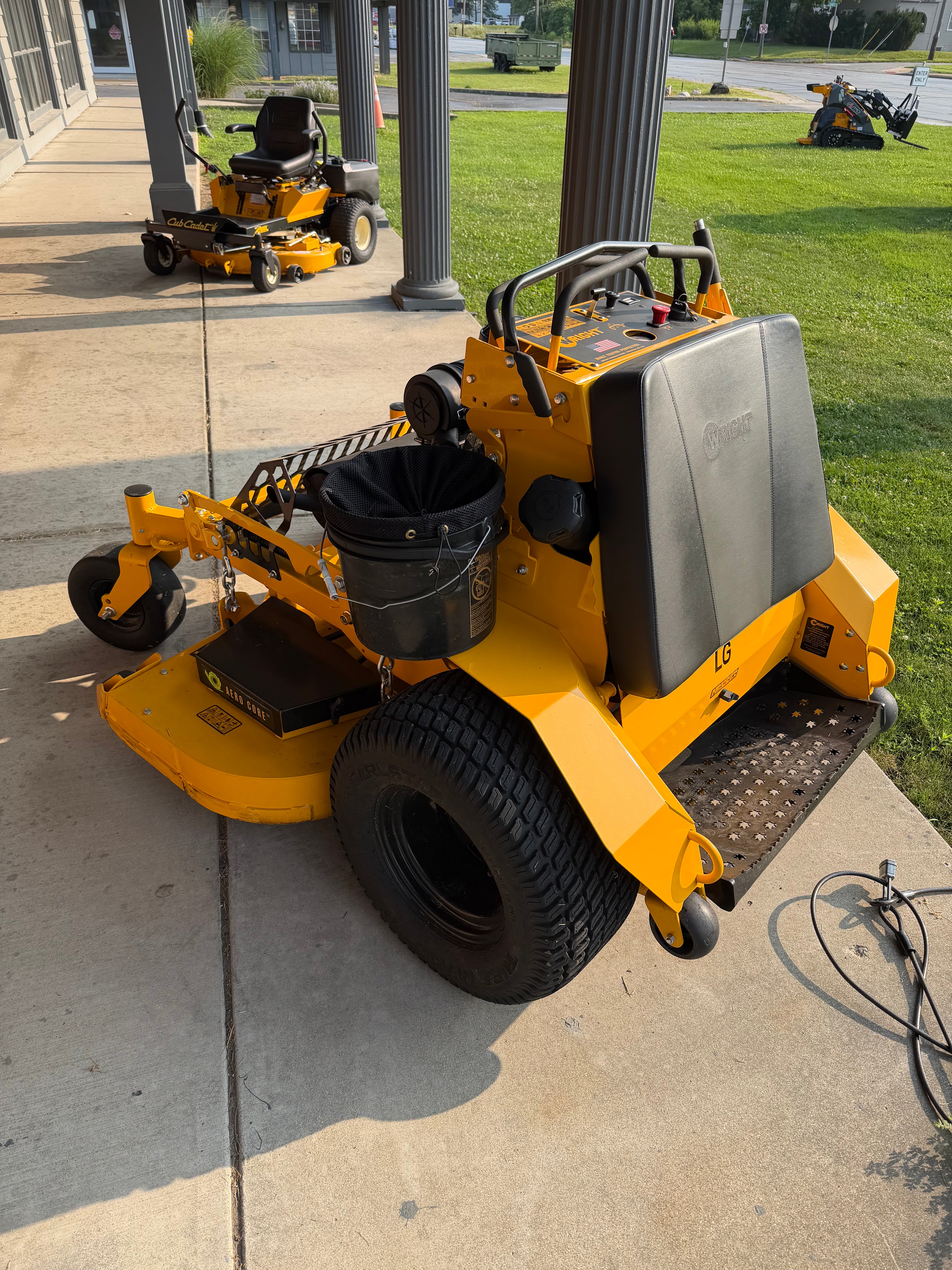 2026 Wright Stander LG 61" Zero-Turn Mower (Demo Unit)