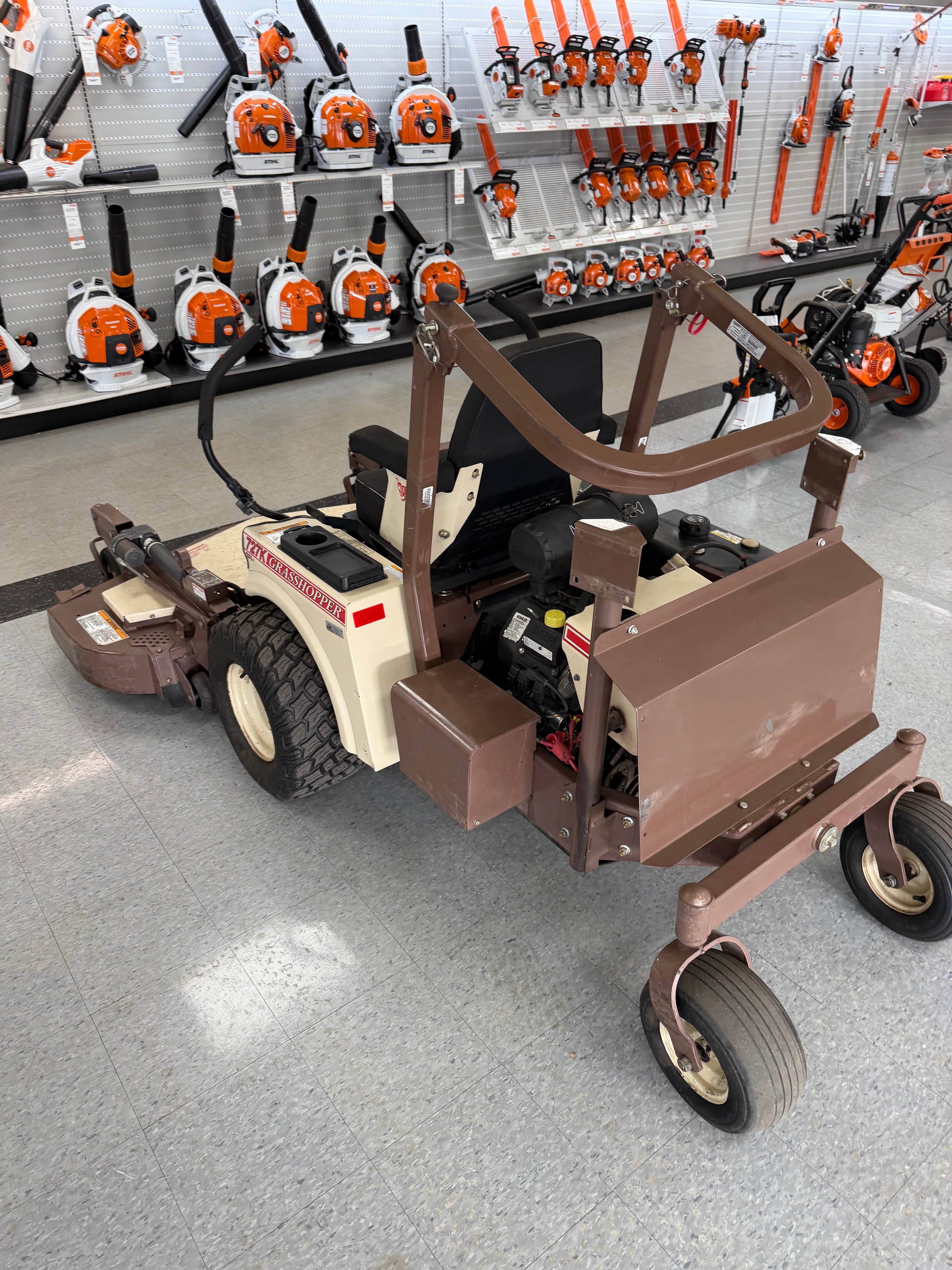 2017 Grasshopper 727K EFI Zero-Turn Mower (61" Deck + Turbo)