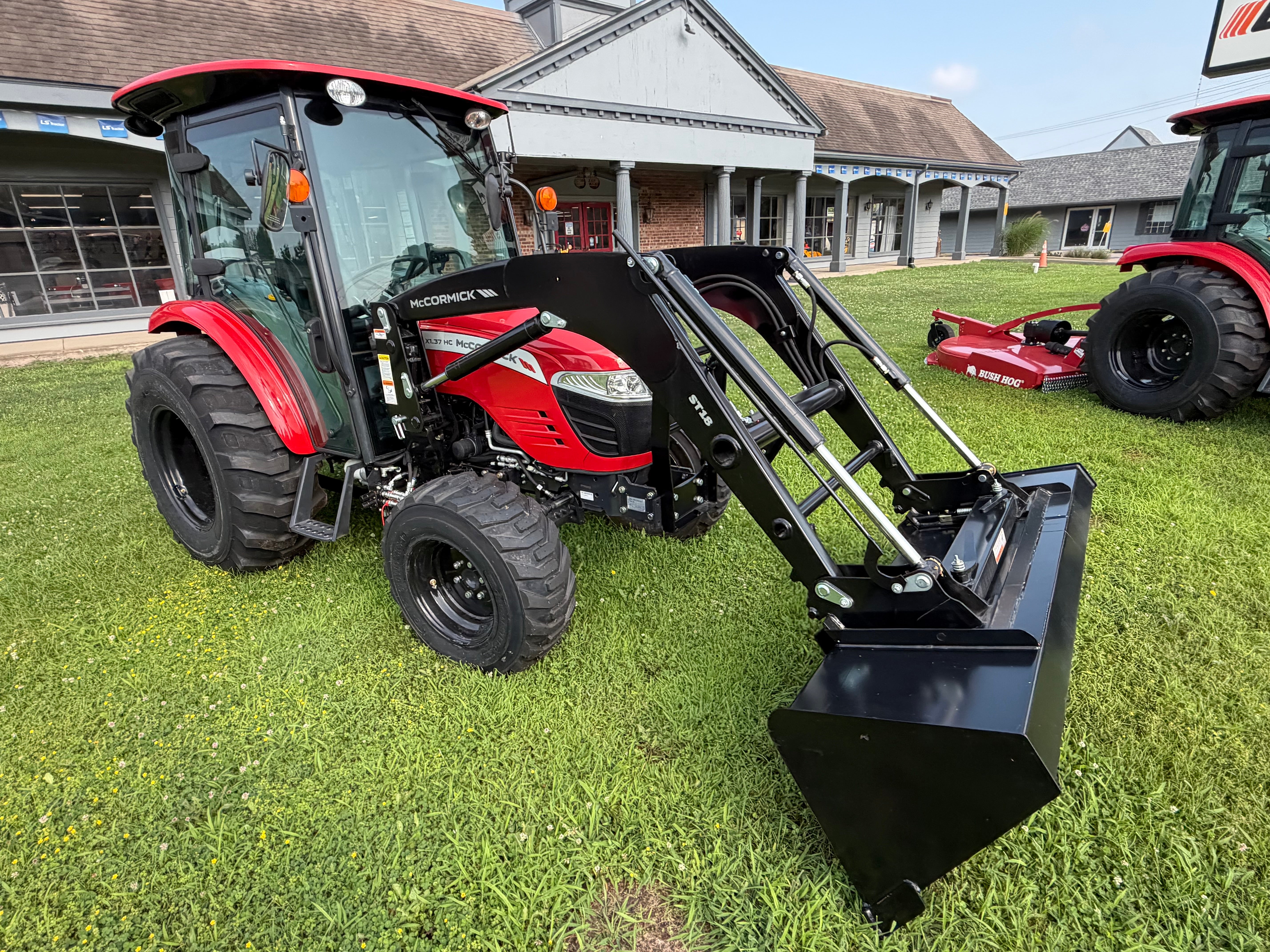 McCormick X1.55 HC Tractor with ST18 Loader