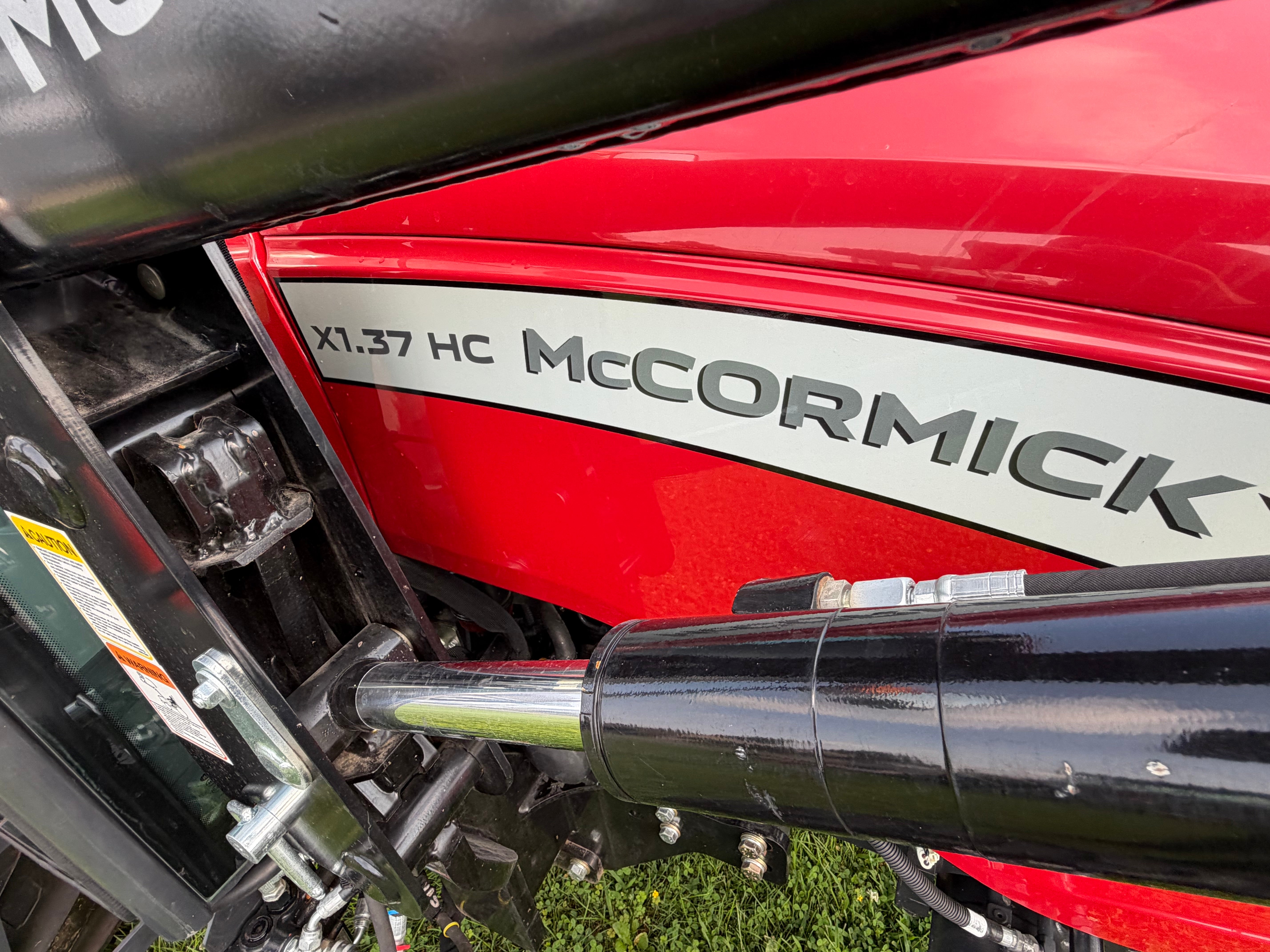 McCormick X1.55 HC Tractor with ST18 Loader