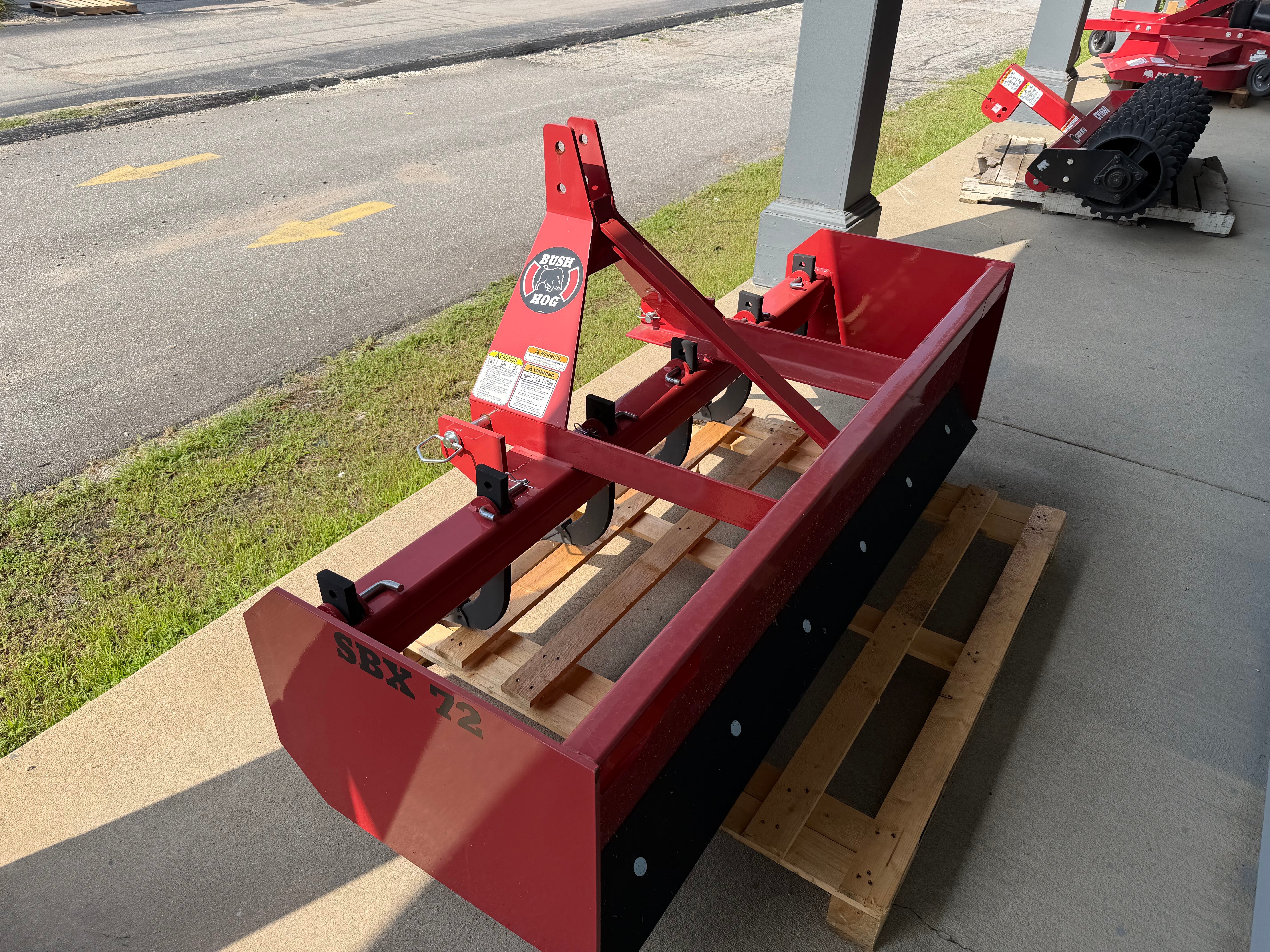 Bush Hog SBX72 Category 1 Box Blade (72")