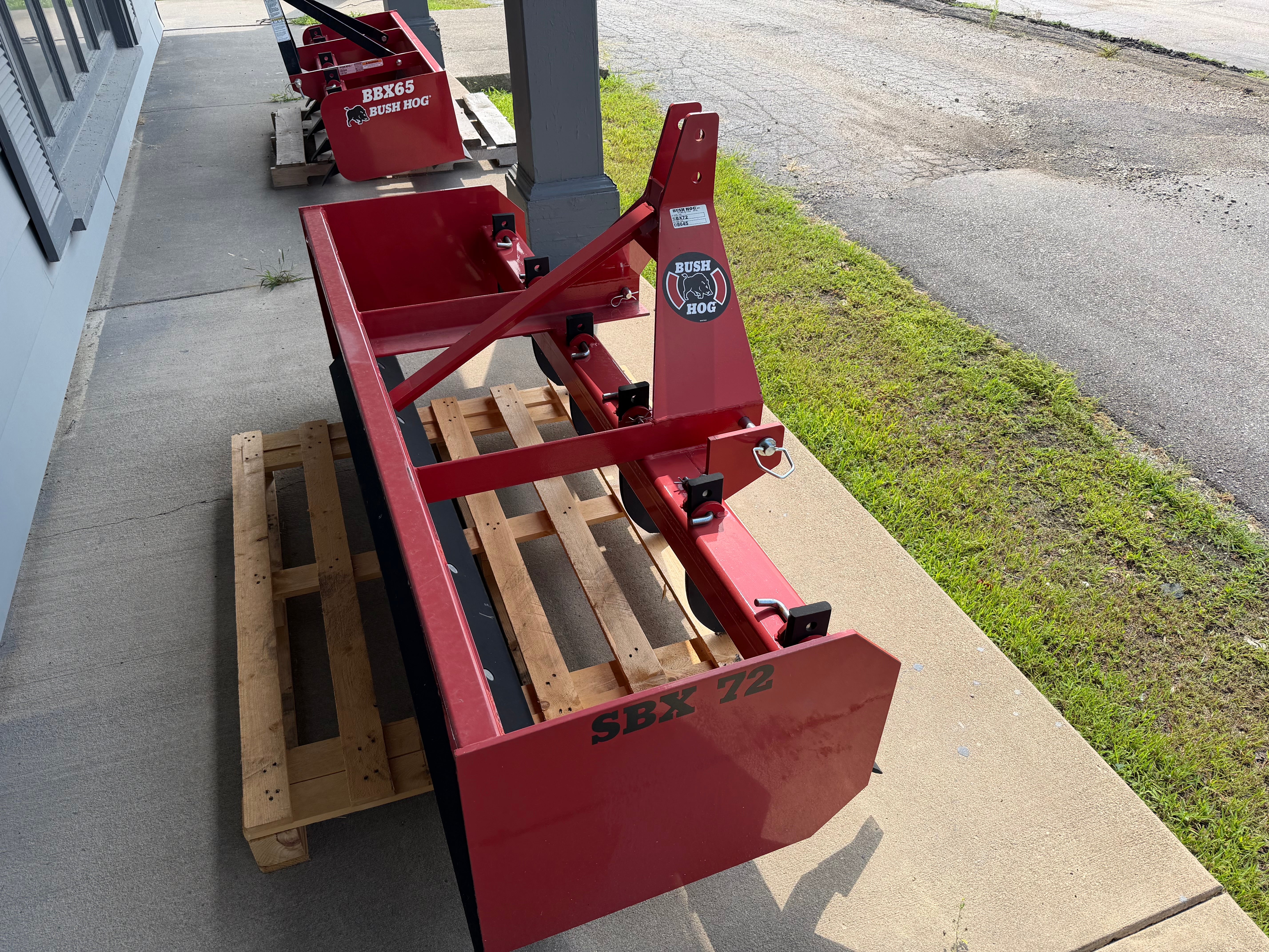 Bush Hog SBX72 Category 1 Box Blade (72")
