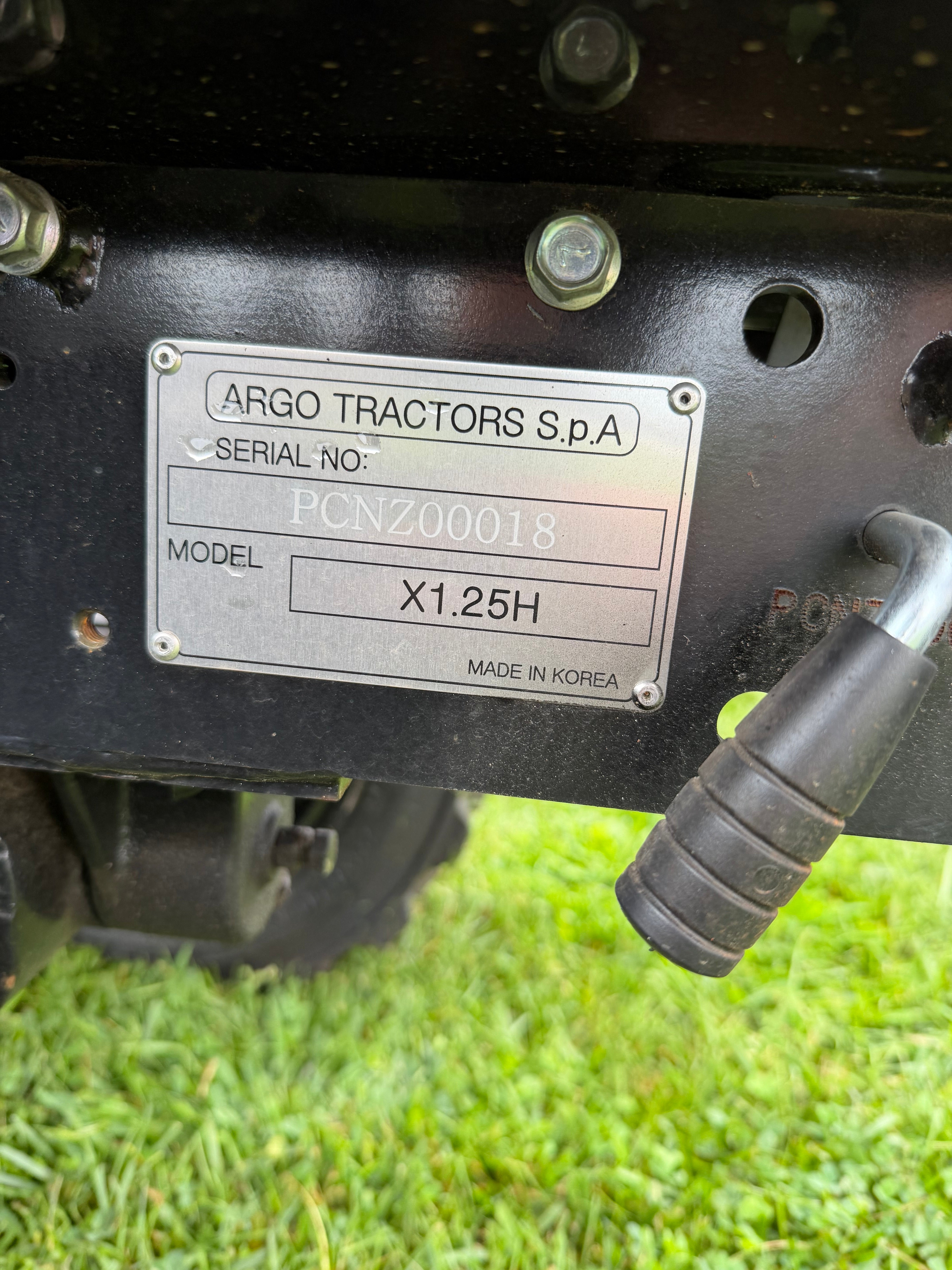 2026 McCormick X1.25H Hydrostatic Compact Tractor (25 HP)