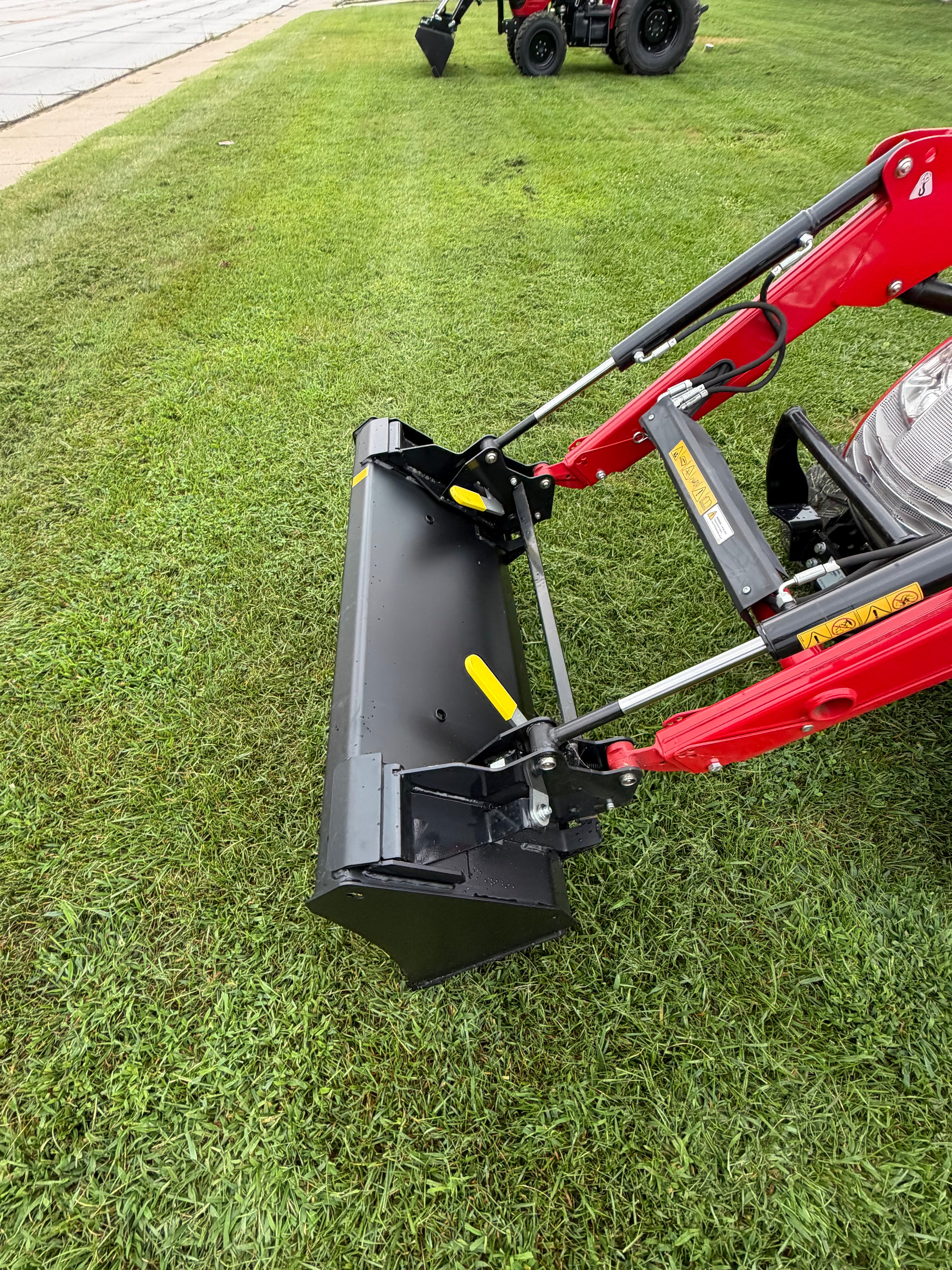 2026 McCormick X1.25H Hydrostatic Compact Tractor (25 HP)