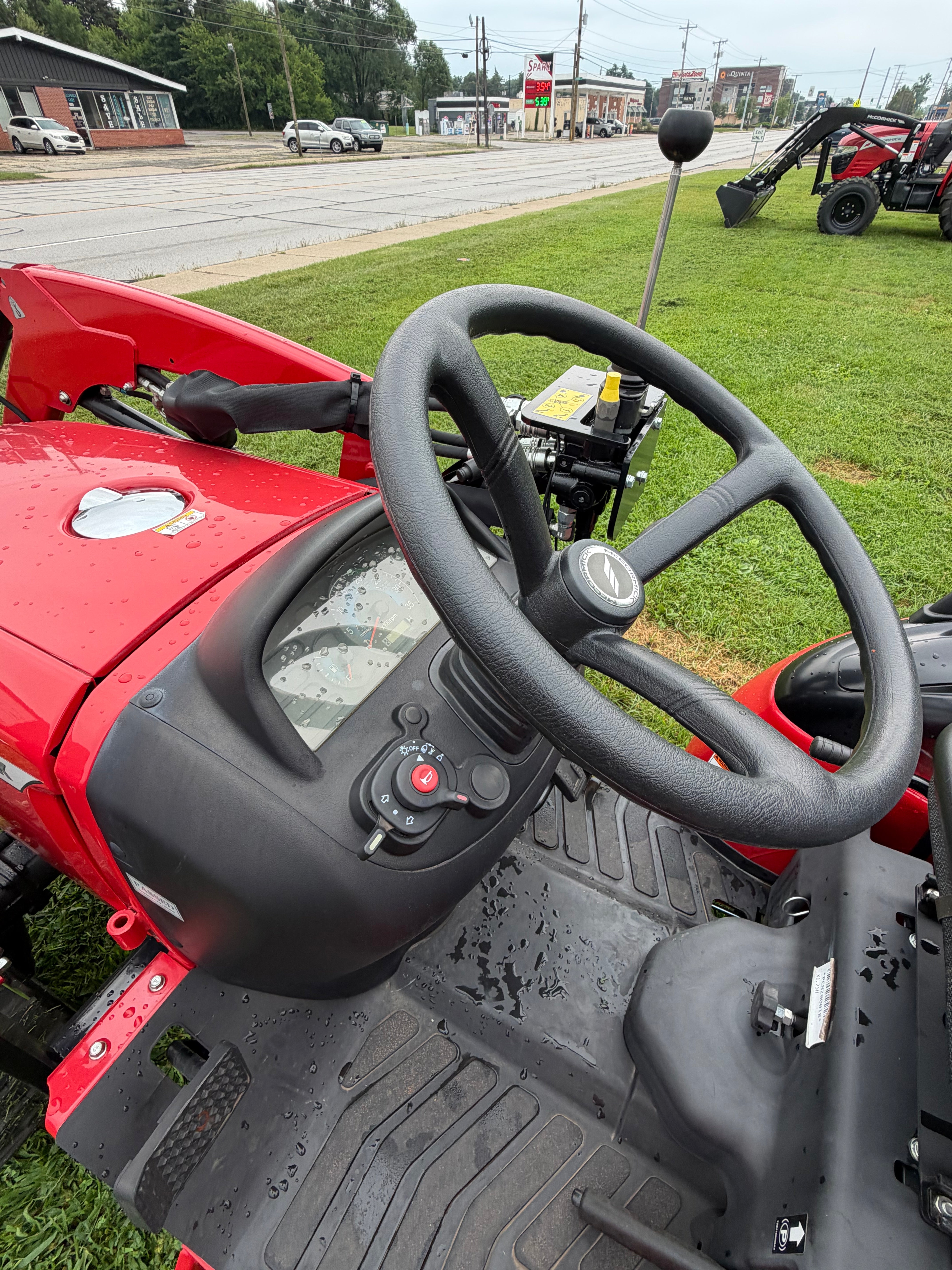 2026 McCormick X1.25H Hydrostatic Compact Tractor (25 HP)
